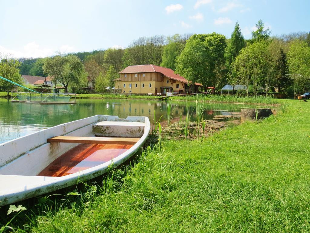 Landhotel Altes Pfarrhaus Kindelbrueck 외부 사진
