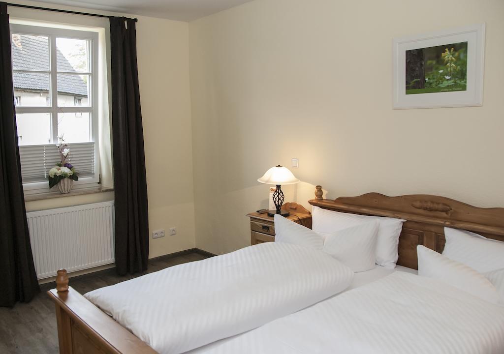 Landhotel Altes Pfarrhaus Kindelbrueck 객실 사진