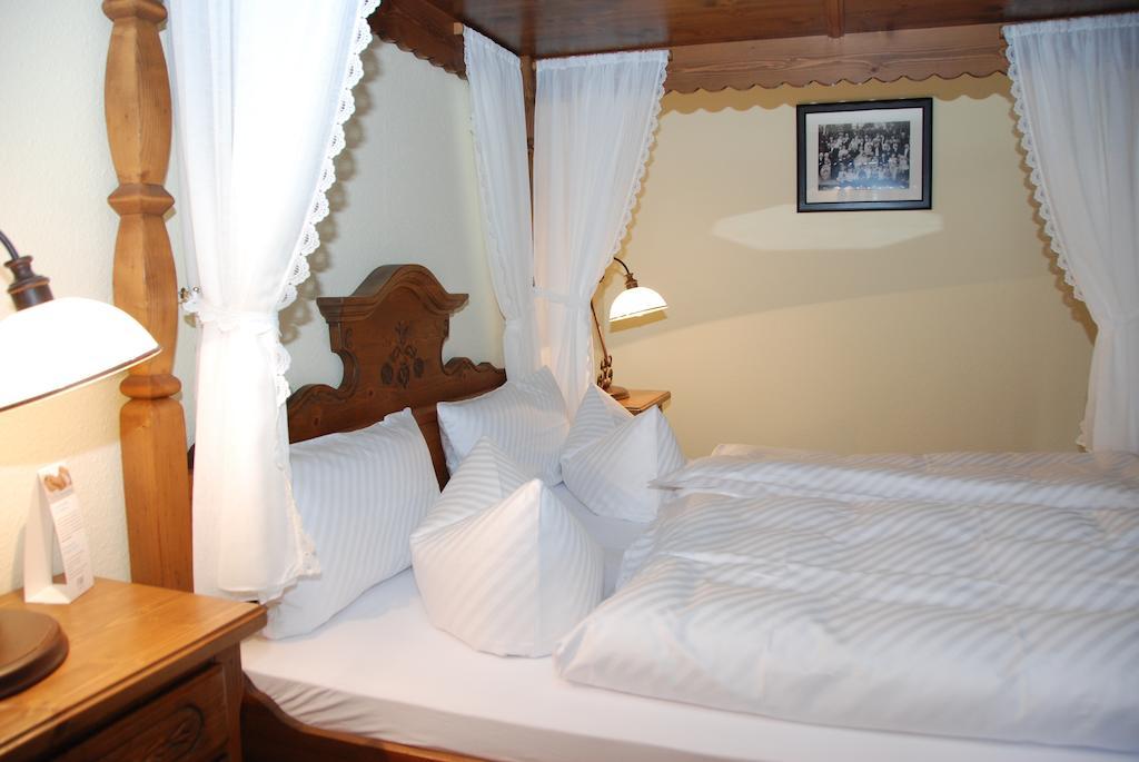 Landhotel Altes Pfarrhaus Kindelbrueck 객실 사진